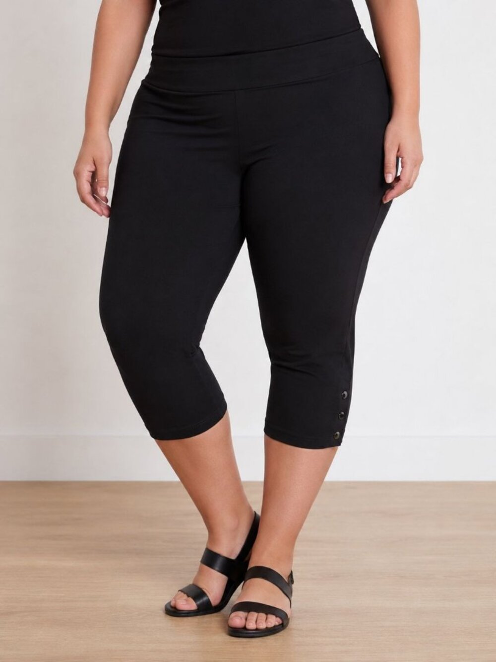 Torrid 6 Size 30 Black Crop Pants Snap Button Detail Stretch Pull On Womens
